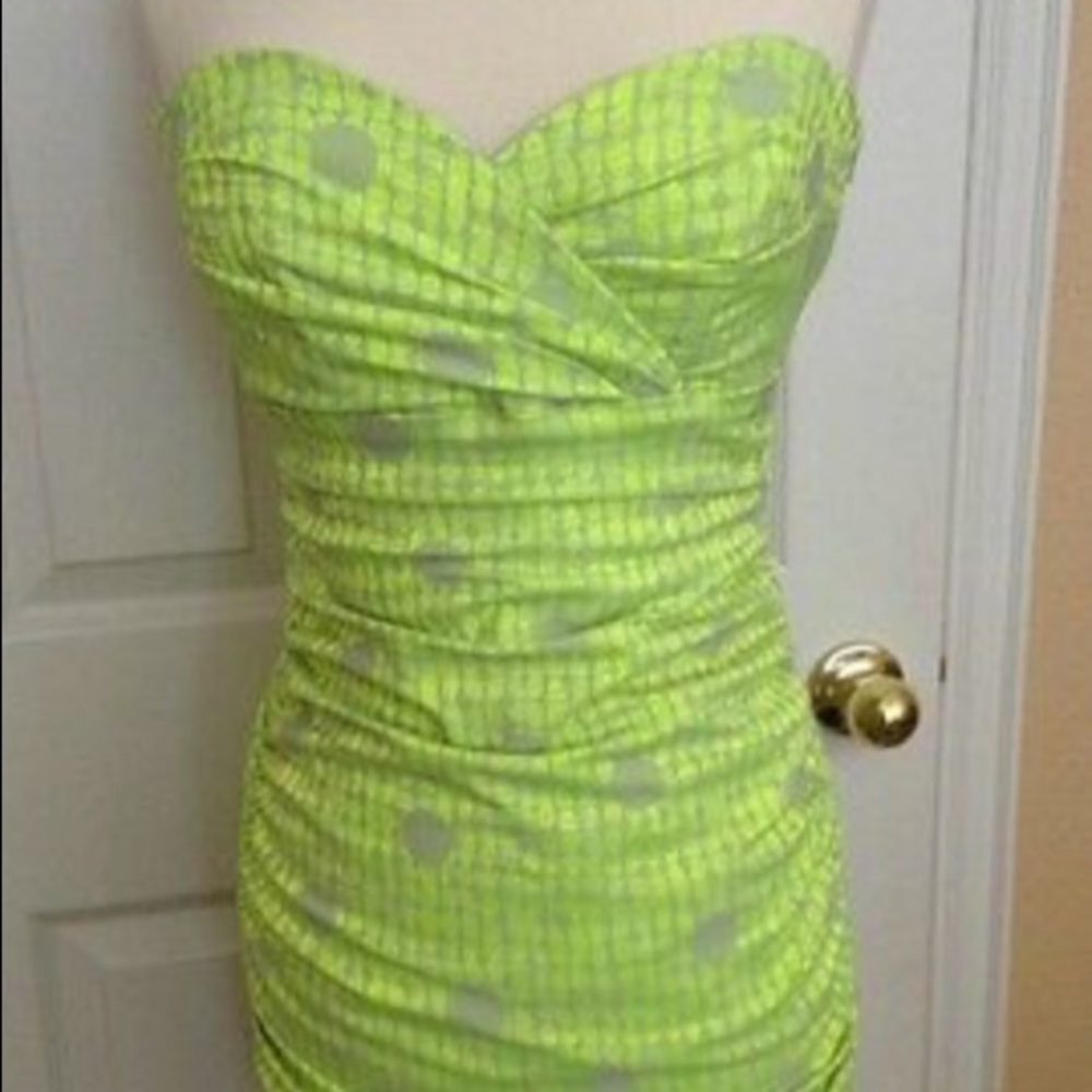 Nicole miller. Green strapless mini dress